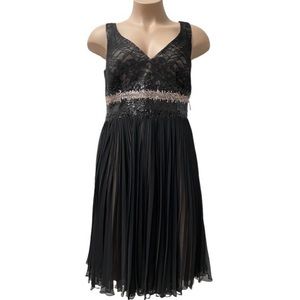 Carmen Marc Valvo Black Lace Pleated Sequins Dress